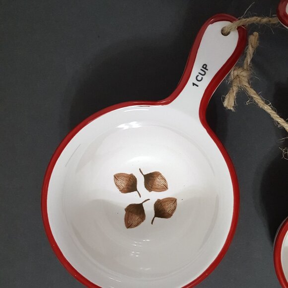 NEW Pottery Barn Set of 4 Forest Gnome Stoneware Measuring Cups & 4 Spoons NIB - Picture 4 of 5